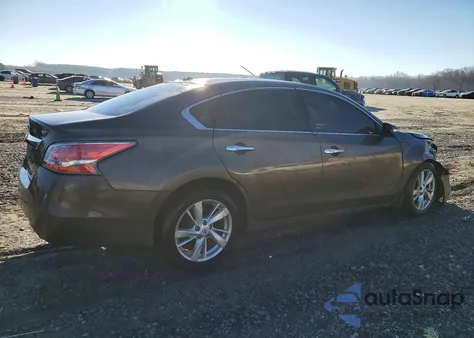 2015 Nissan Altima 2.5 z USA, uszkodzony, nr VIN 1N4AL3AP1FC466641